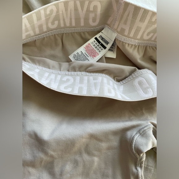 Women’s Gymshark Compression Shorts - Picture 2 of 2